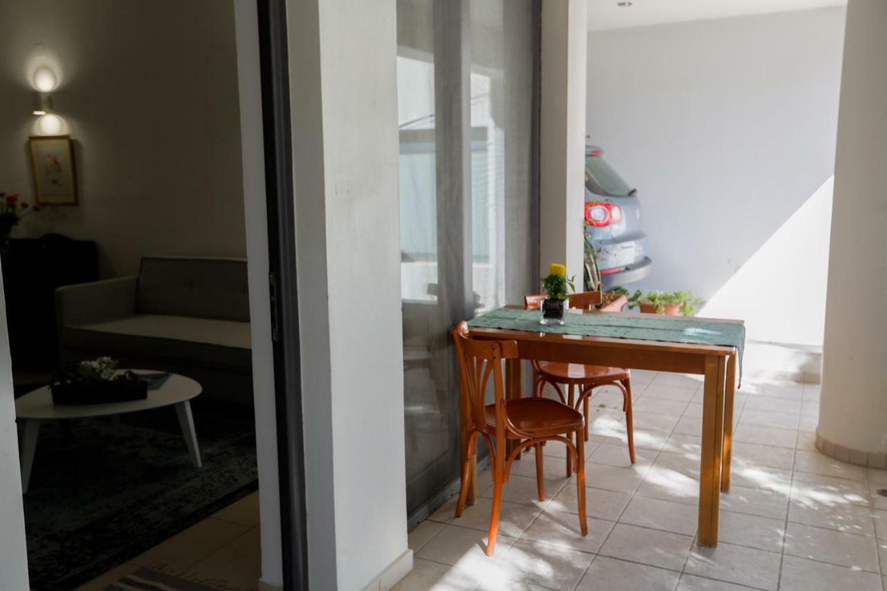 Katia'S Pepper Tree Apartment Kandiye Dış mekan fotoğraf