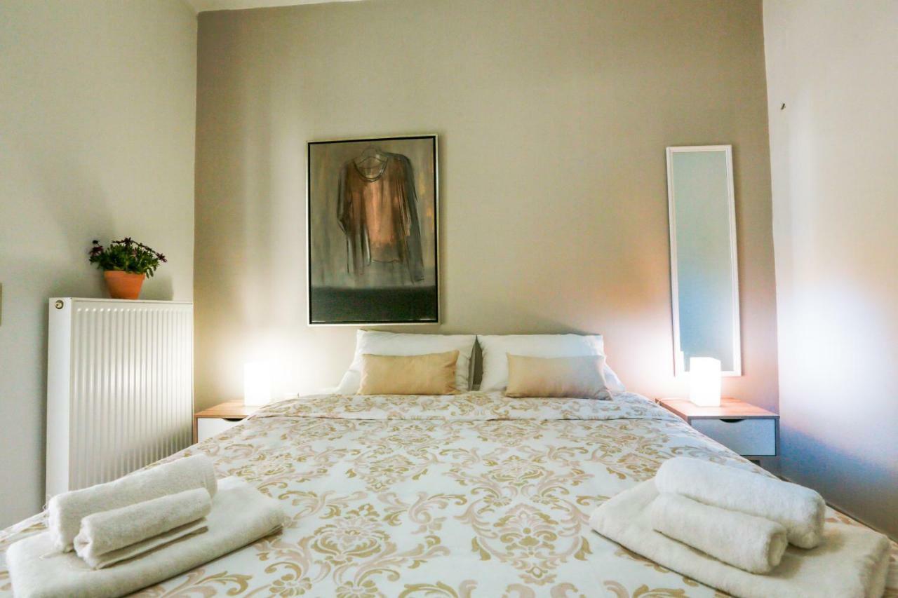 Katia'S Pepper Tree Apartment Kandiye Dış mekan fotoğraf