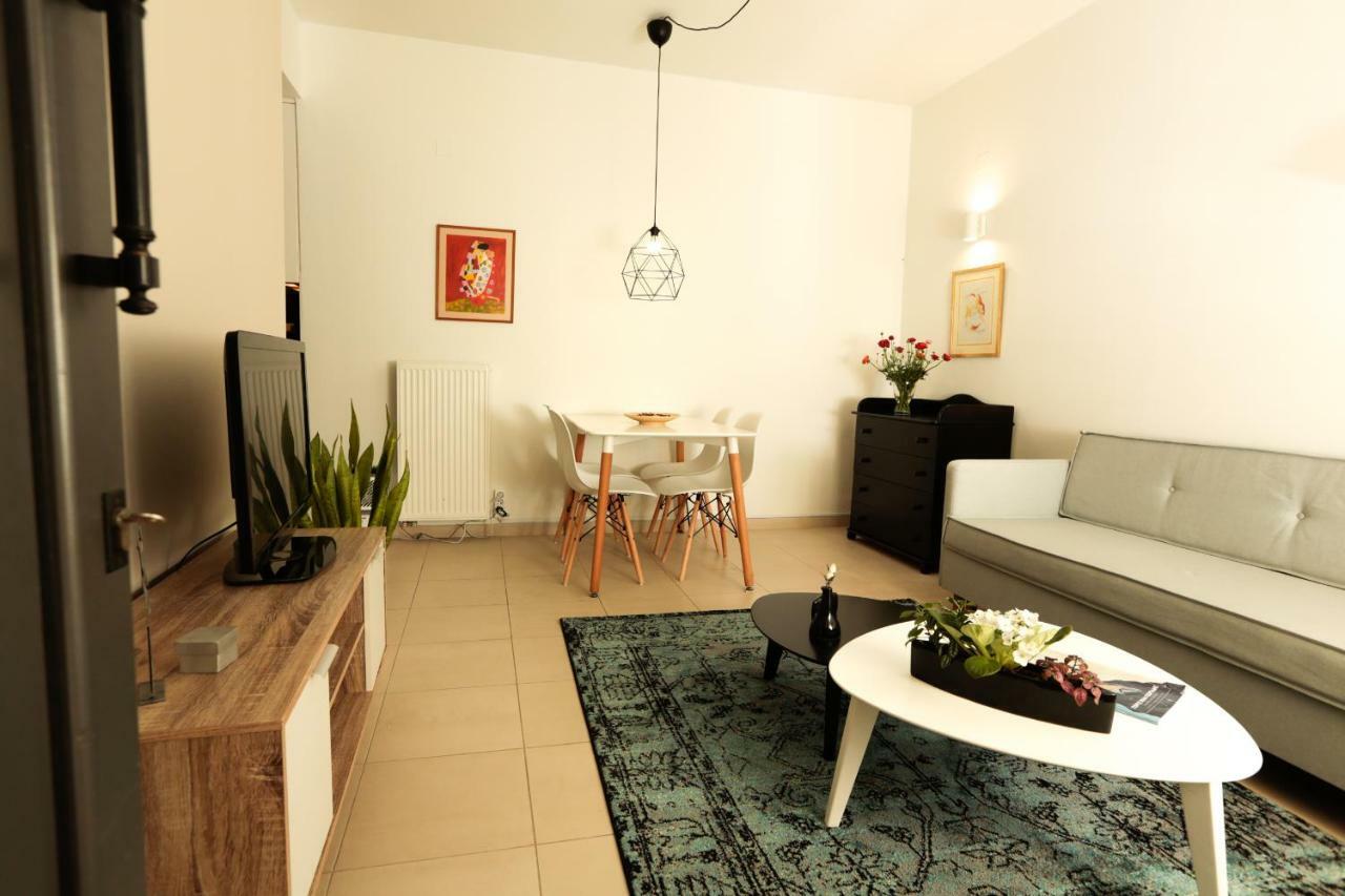 Katia'S Pepper Tree Apartment Kandiye Dış mekan fotoğraf